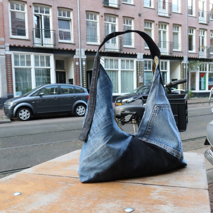 Upcycle Workshop: Denim Hobo Bag (Amsterdam West)